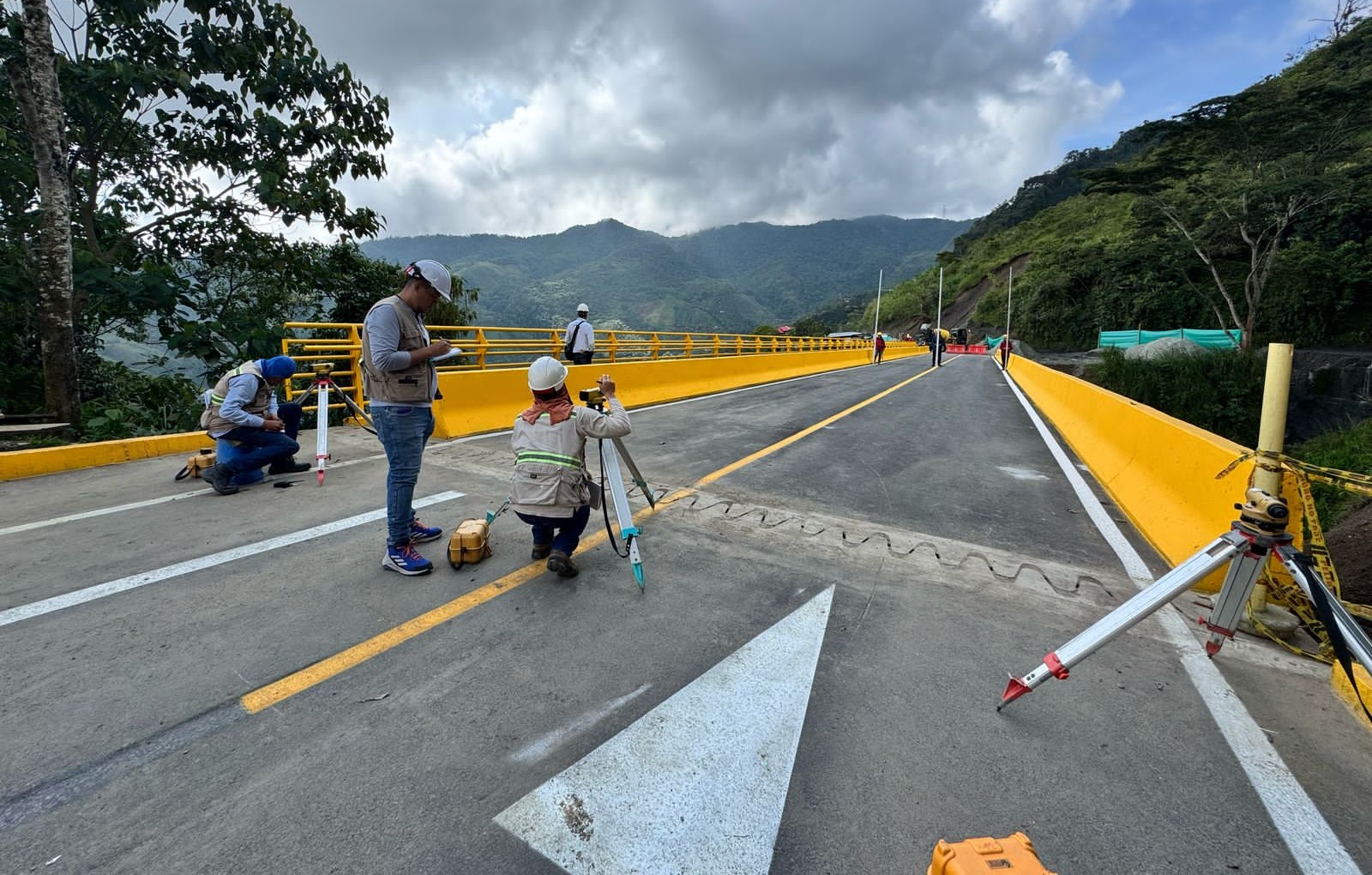 vias puentes T