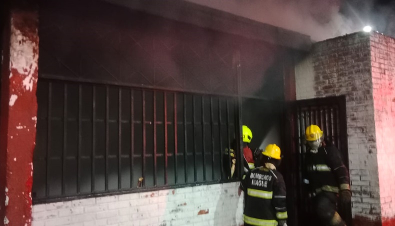 incendio en granja
