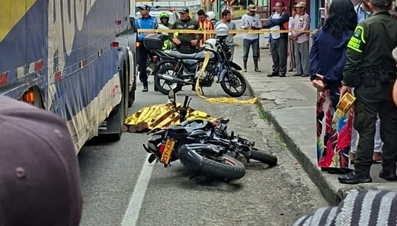 accidente caja moto