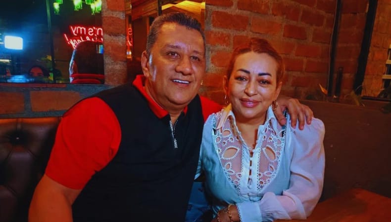 Ricardo y esposa