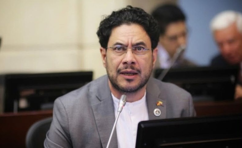 Política