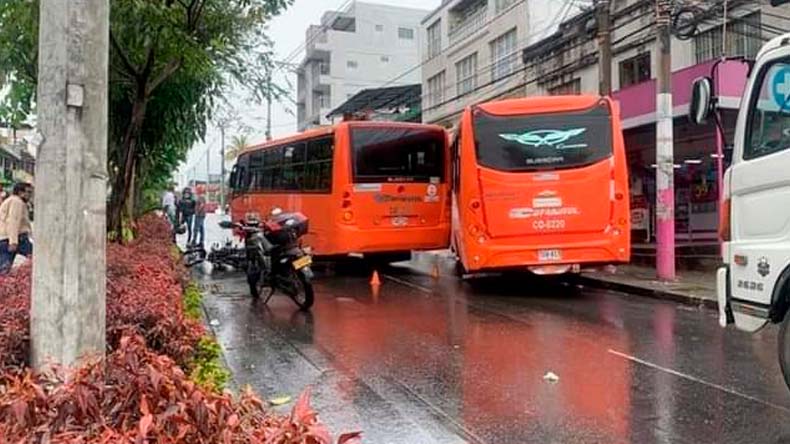 Accidente busetas carrera Quinta