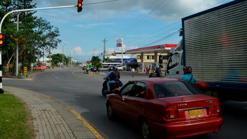 Protesta motos y carros