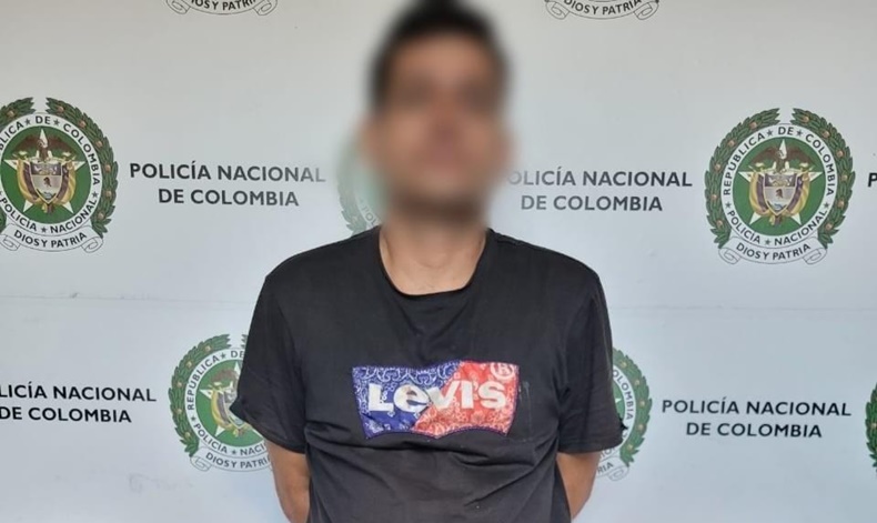 le cascó a la mamá