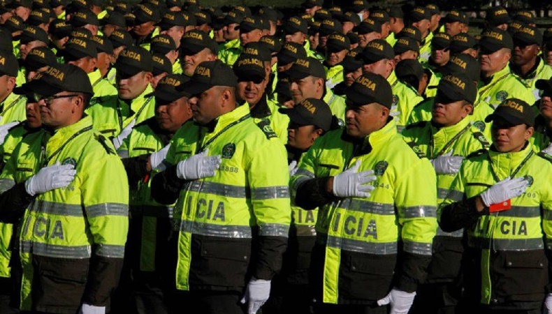 llegan muchos policias