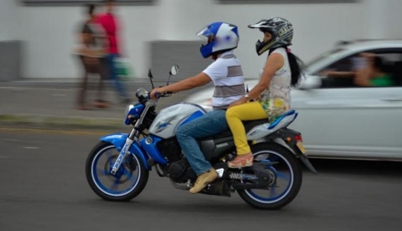 Motos piden