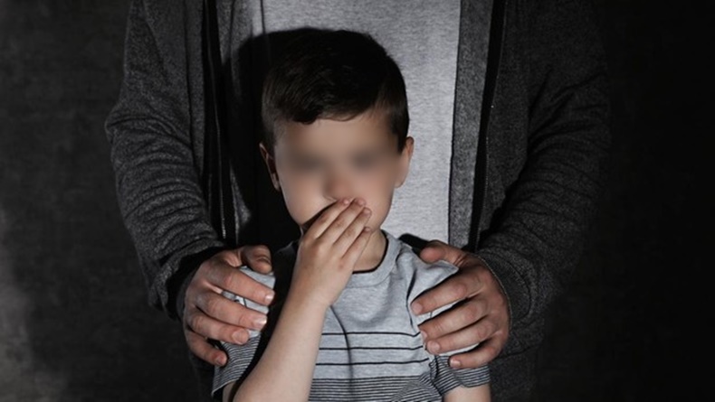 Niño abusado entrenador
