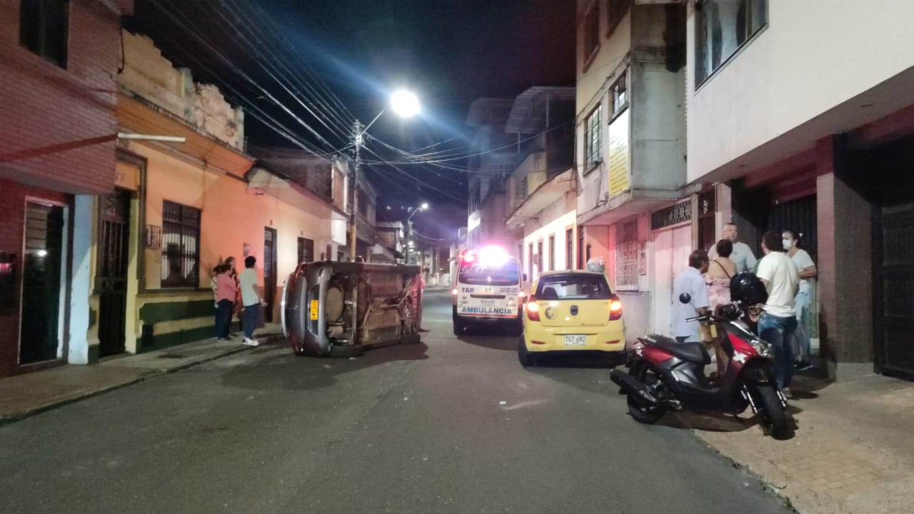carro volteado