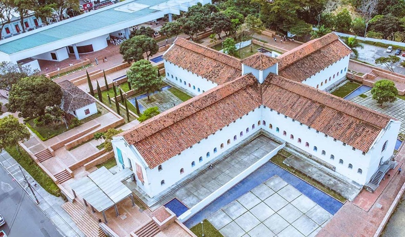 parqueadero panoptico
