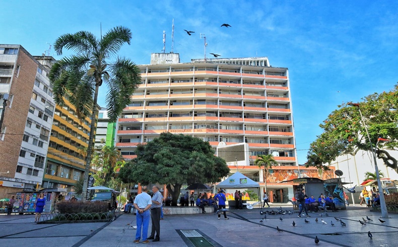 Gobernación a trabajar