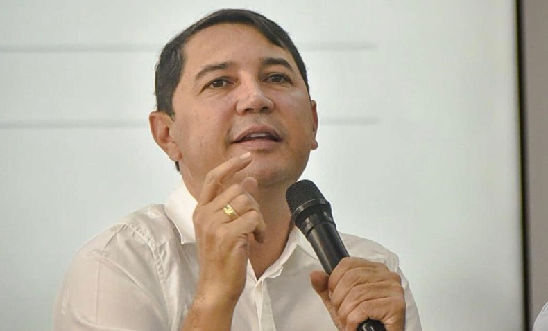 Andrés Hurtado polc