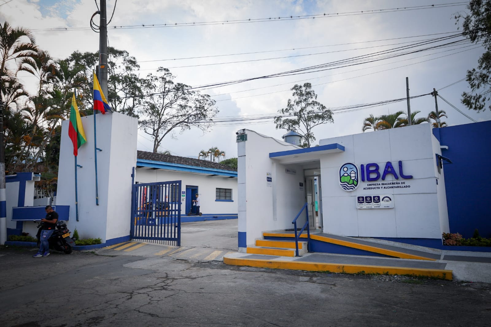 El Ibal sentidos