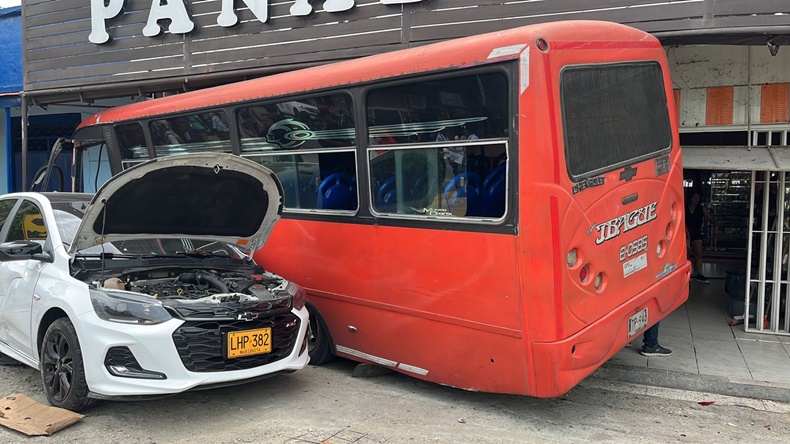 bus estre