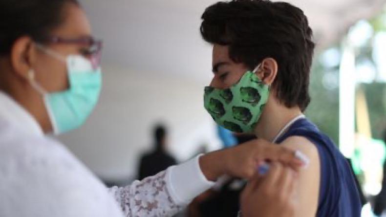 Vacunación mayores de 20 años Ibagué