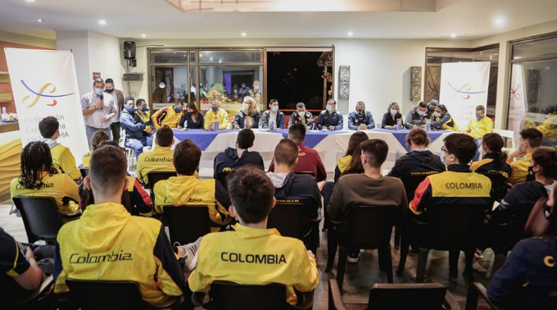 Jugadores de esgrima en Ibagué