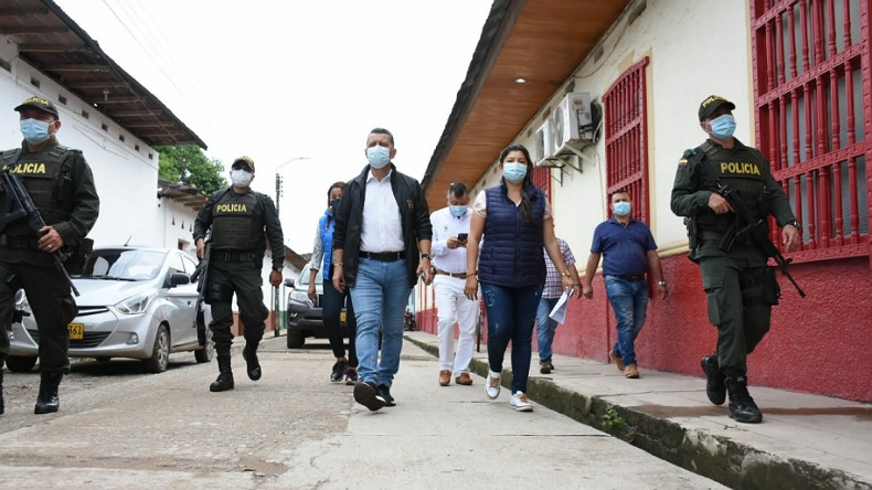 Calles de Ataco gober